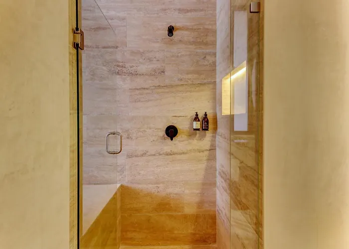 Eterna Hotel 4*