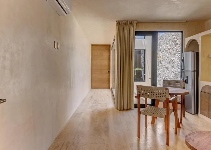 Hotel Eterna 4*